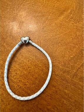 White Braided Leather Bracelet with Heart Clasp 484